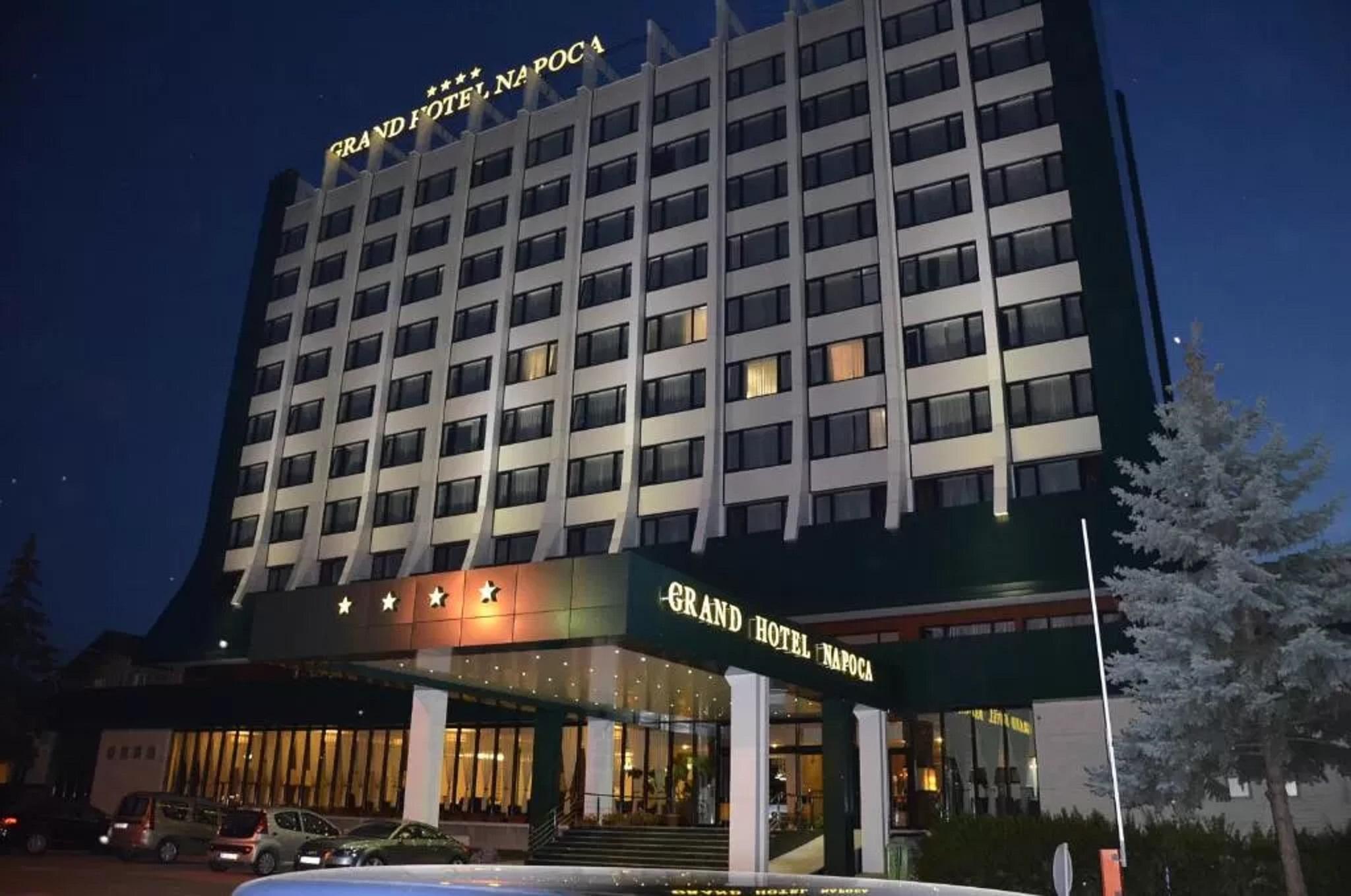 แกรนด์ โฮเต็ล นาโปกา Hotel คลูจ-นาโปกา ภายนอก รูปภาพ